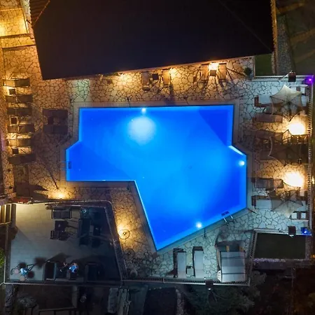 Semiramis מלון Frínion