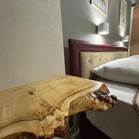 Semiramis מלון Frínion