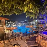 Semiramis Hotell 2*