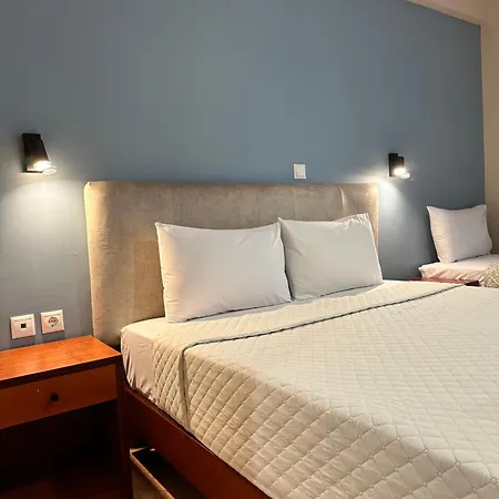 Hotel Semiramis 2*