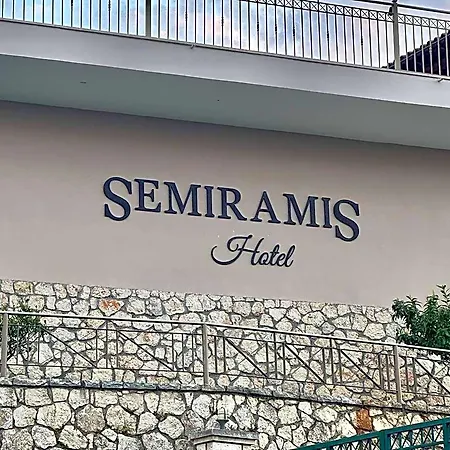 Semiramis Frínion